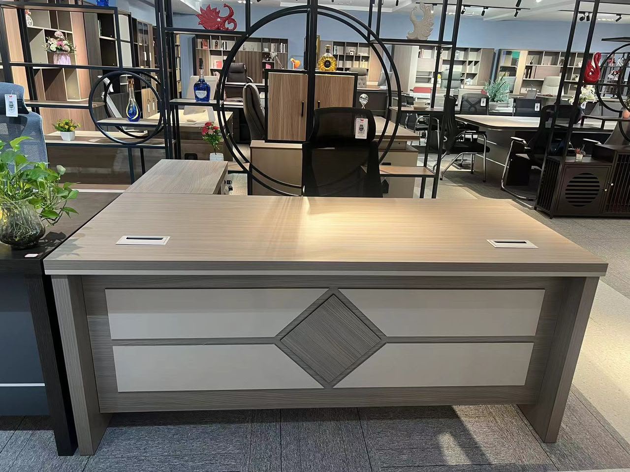 Bureau de Direction avec Caisson et Motif Losange