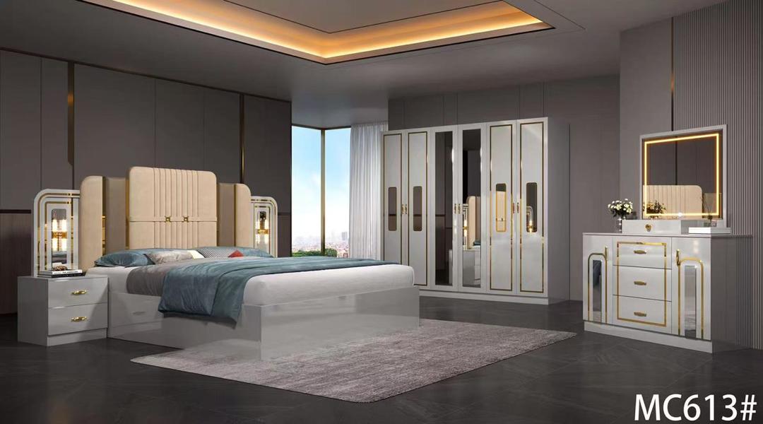 Chambre à Coucher Complète MC613 Blanc Brillant et Beige