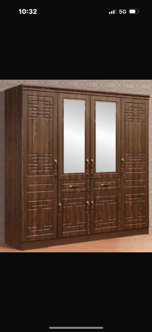 Armoire 4 Portes Noyer Foncé avec Miroirs et Tiroirs