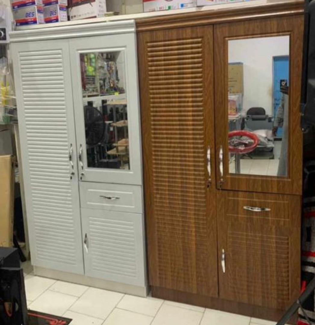 Armoire 2 Portes Blanche à Lamelles avec Miroir et Tiroir