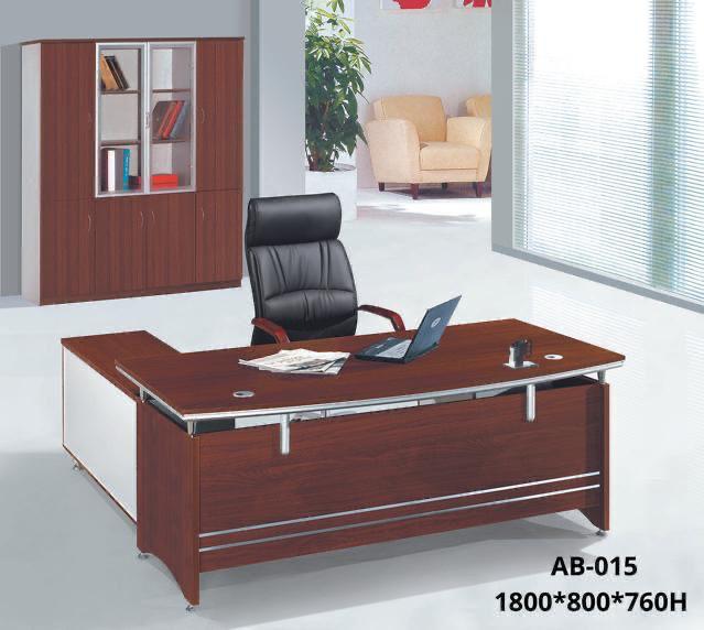 Bureau de Direction avec Retour AB-015